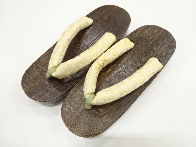 JAPANESE KIMONO / PAULOWNIA GETA (24.5 CM)